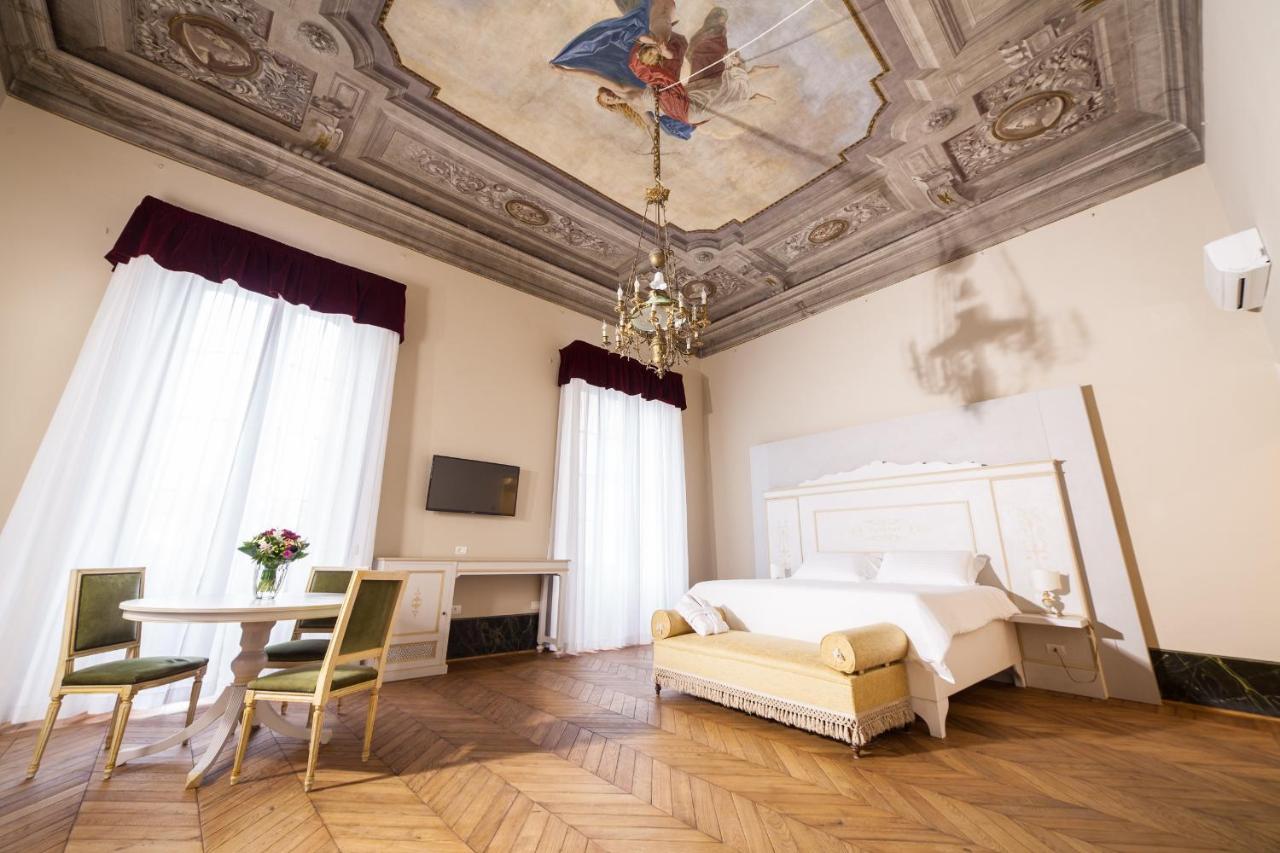 Bed and Breakfast Palazzo D'Oltrarno - Residenza D'Epoca Флоренция Экстерьер фото