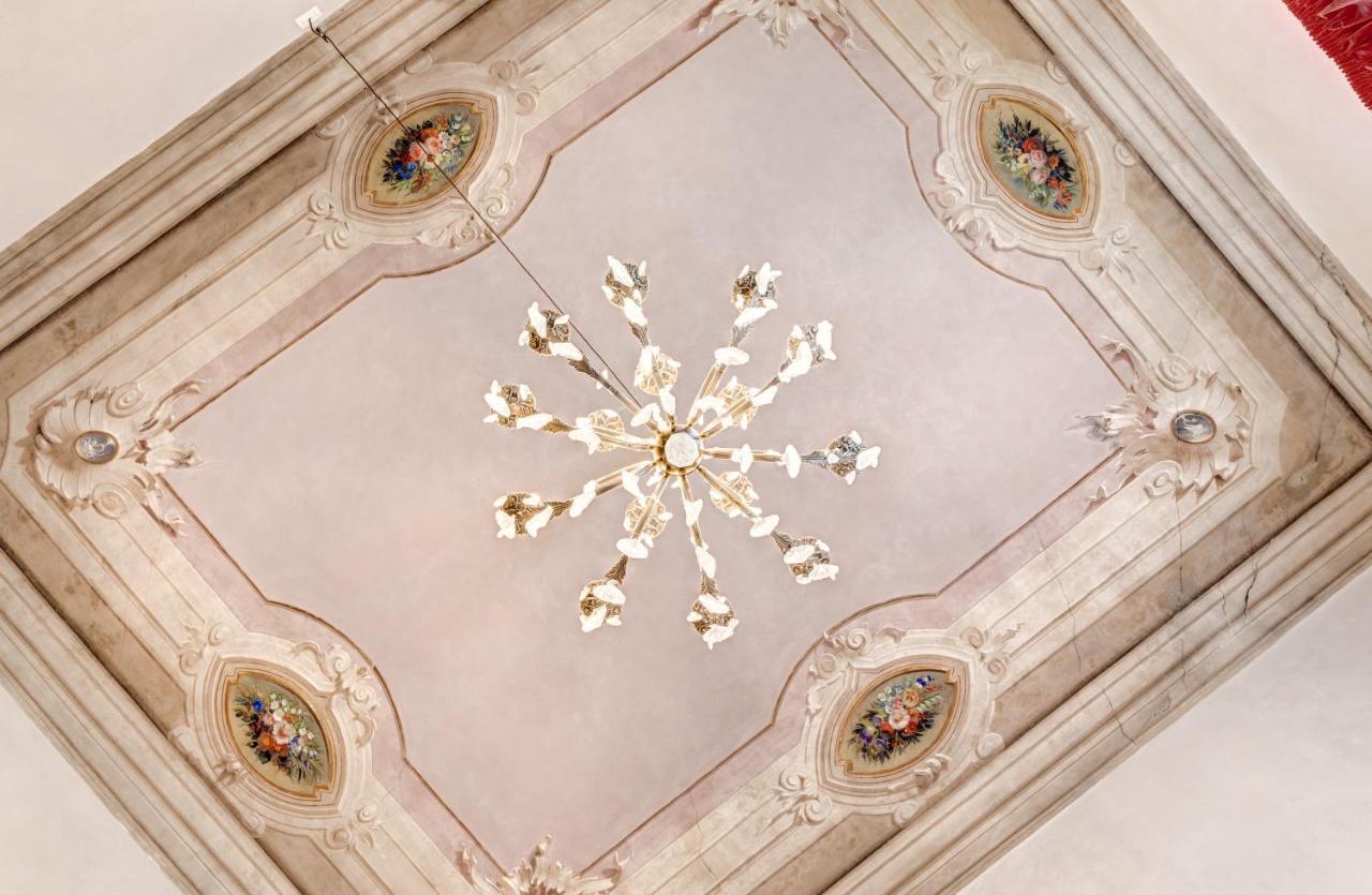 Bed and Breakfast Palazzo D'Oltrarno - Residenza D'Epoca Флоренция Экстерьер фото